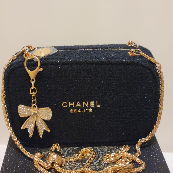 Chanel Black and Gold Cosmetic Pouch - Picture 2 of 6